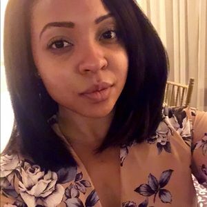 Meet your Posher, Stania